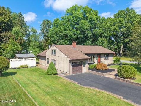 29 Richland Drive Schenectady NY 12302
