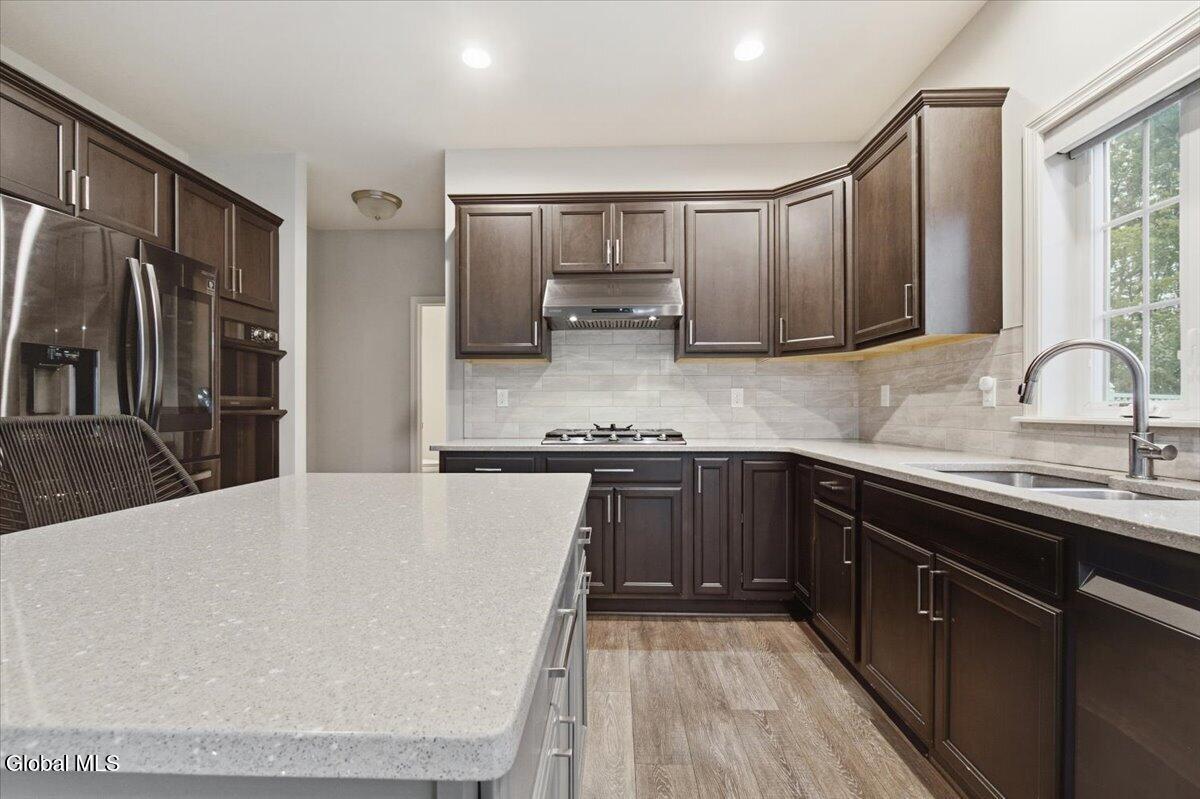 7 Cragmoor Lane Colonie NY 12205
