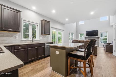 7 Cragmoor Lane Colonie NY 12205