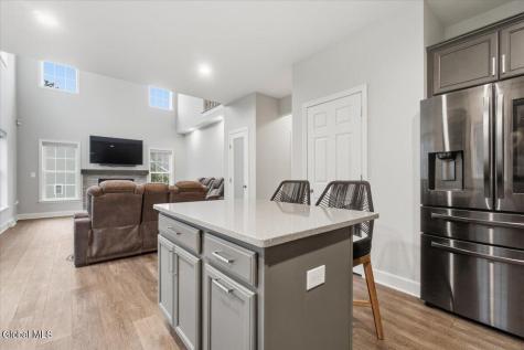 7 Cragmoor Lane Colonie NY 12205