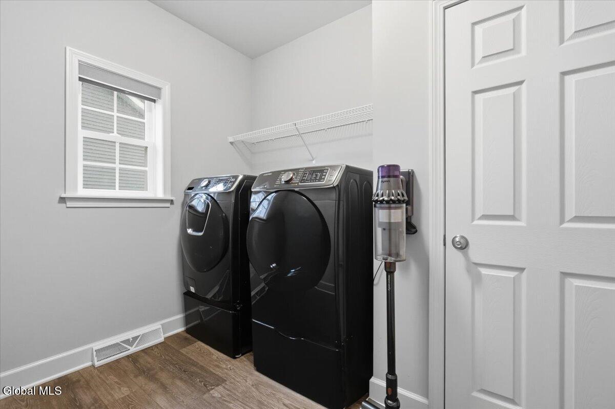 7 Cragmoor Lane Colonie NY 12205