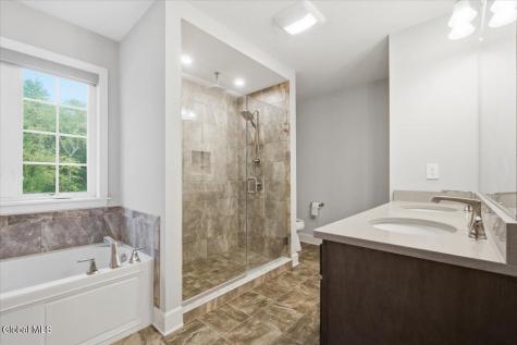 7 Cragmoor Lane Colonie NY 12205