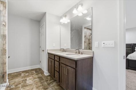 7 Cragmoor Lane Colonie NY 12205