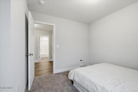 7 Cragmoor Lane Colonie NY 12205