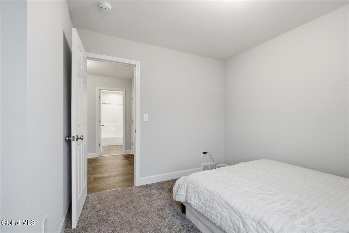 7 Cragmoor Lane Colonie NY 12205