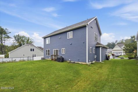 7 Cragmoor Lane Colonie NY 12205