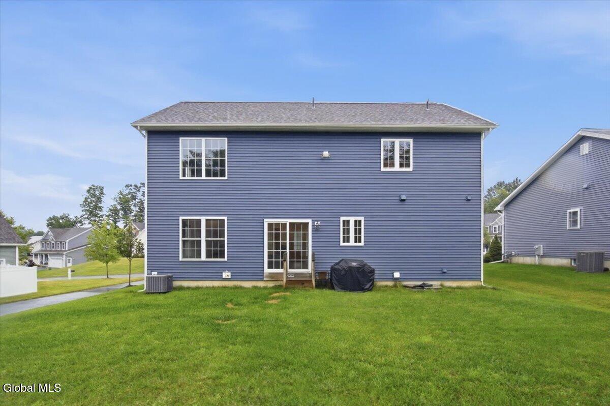 7 Cragmoor Lane Colonie NY 12205