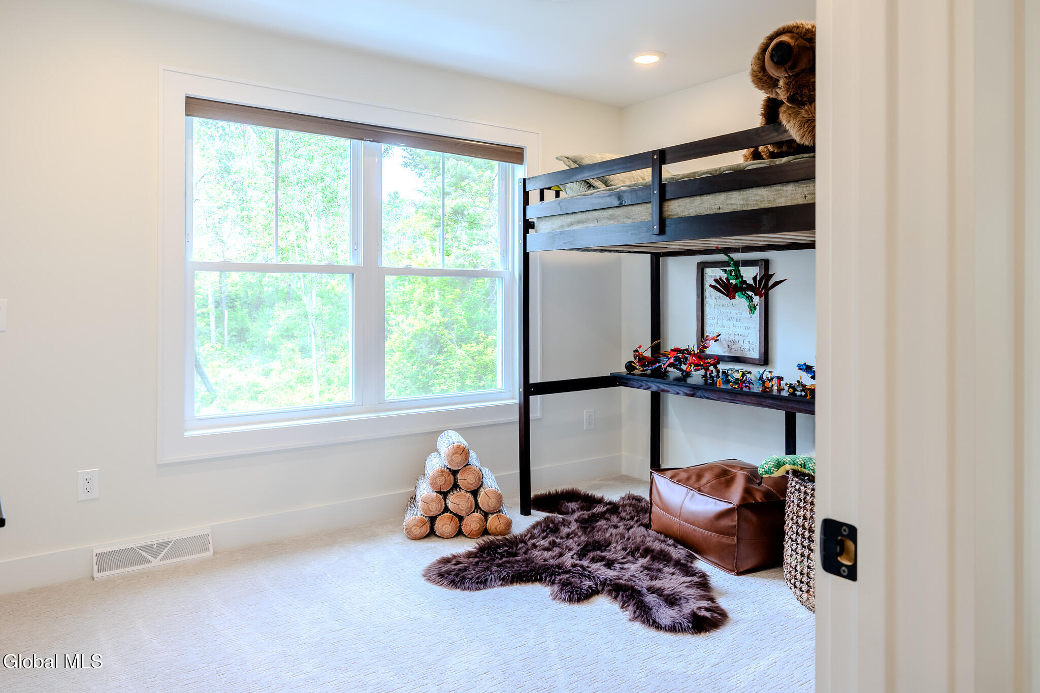 7099 Chandler Road Guilderland NY 12009