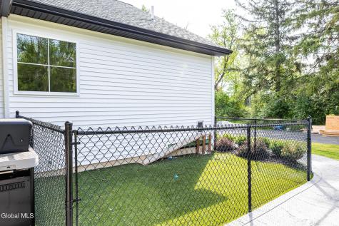 7099 Chandler Road Guilderland NY 12009