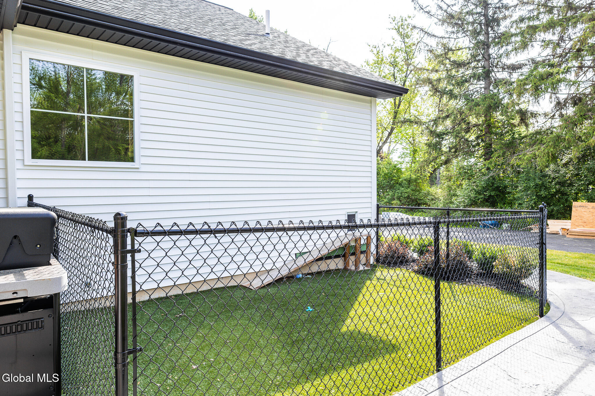 7099 Chandler Road Guilderland NY 12009
