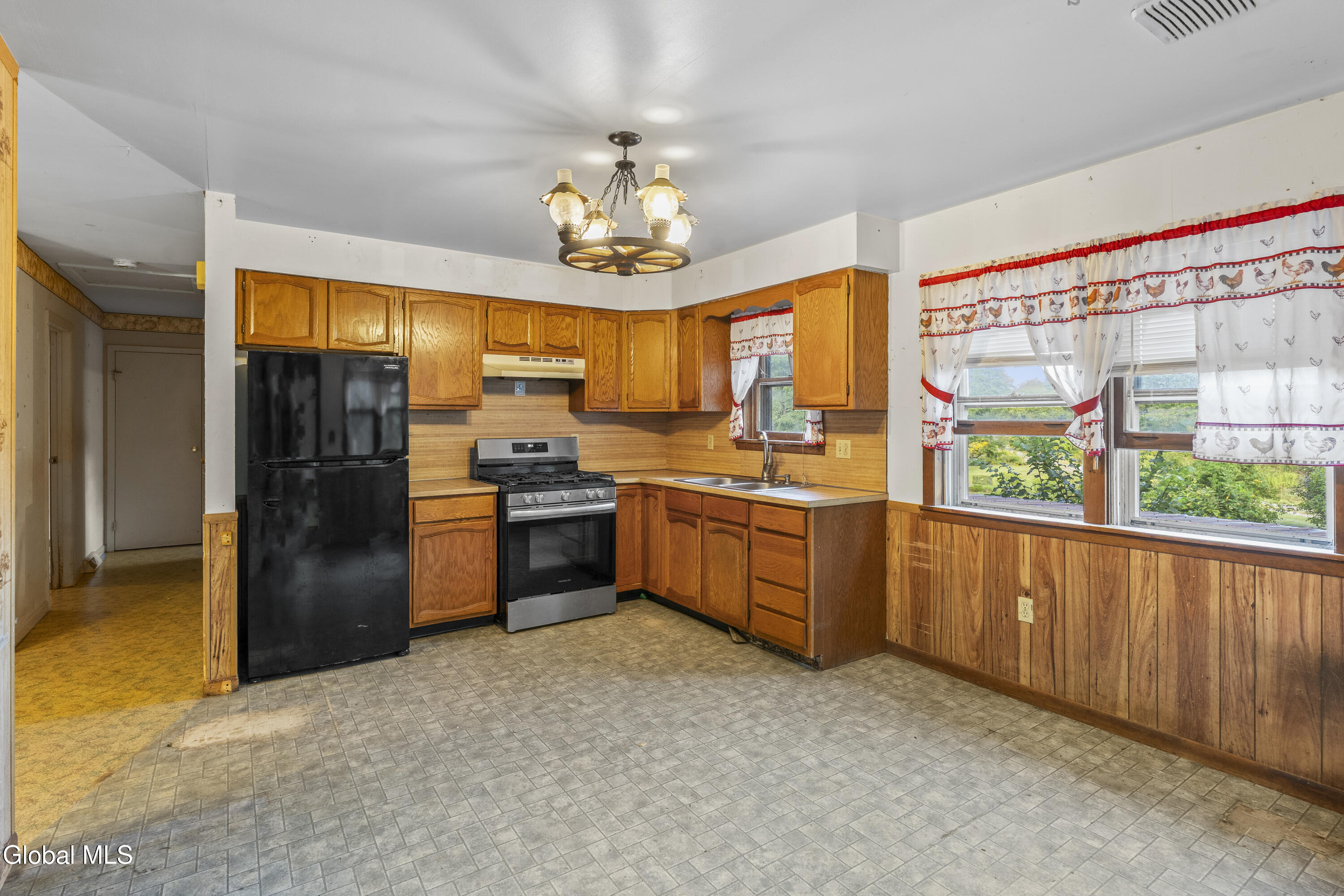 3908 New York 7 Hoosick Falls NY 12090