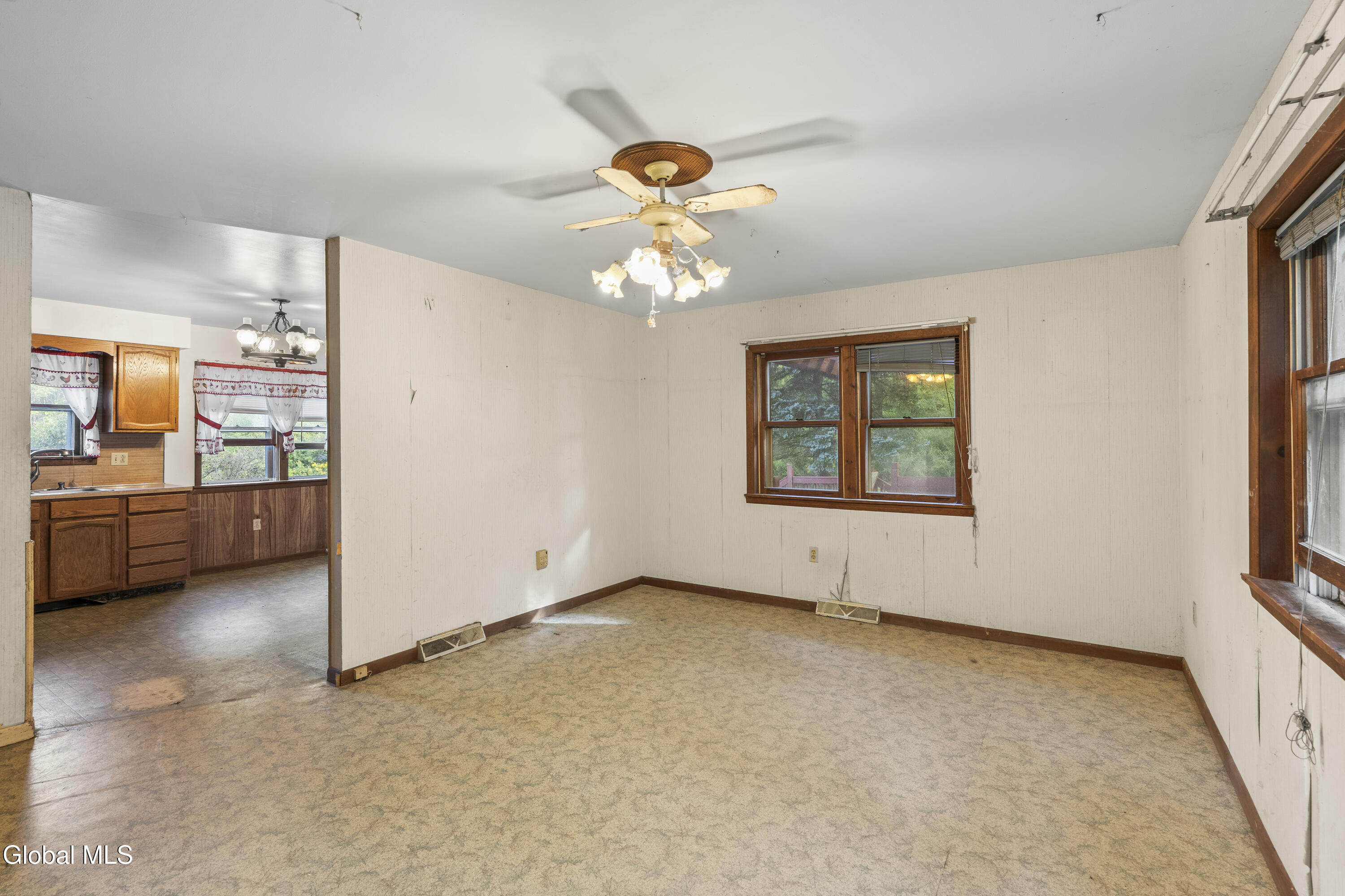 3908 New York 7 Hoosick Falls NY 12090