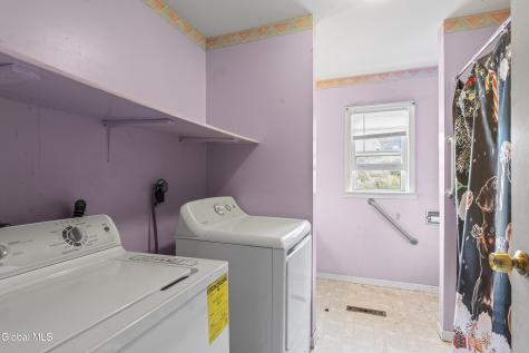 3908 New York 7 Hoosick Falls NY 12090