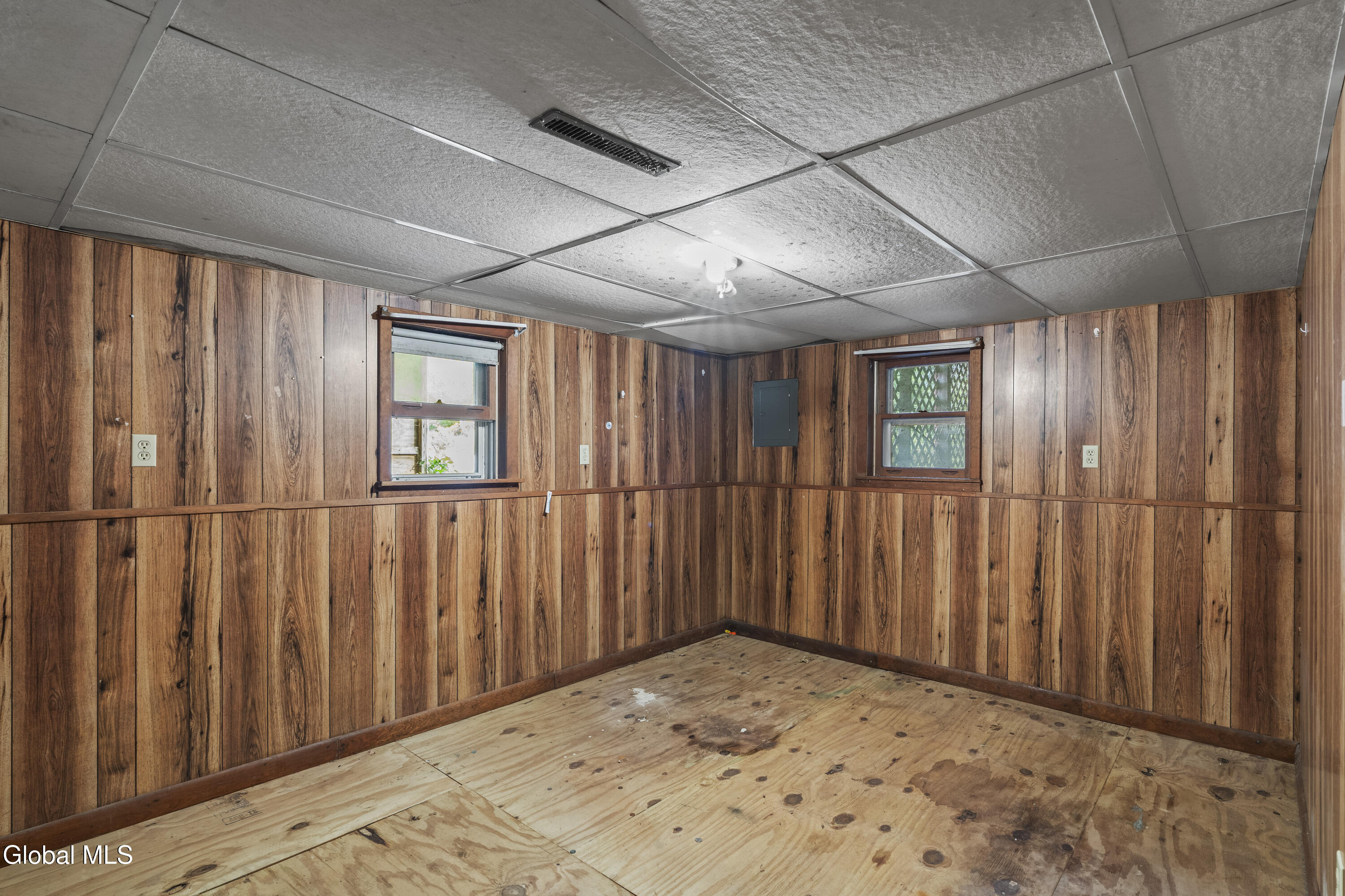 3908 New York 7 Hoosick Falls NY 12090