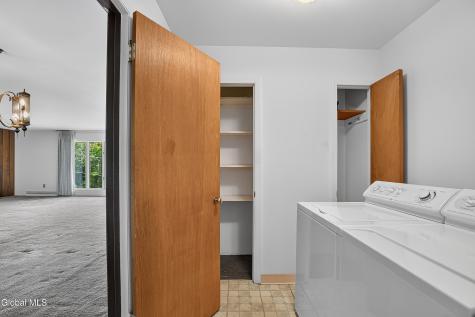 53 Sharon Lane East Schodack NY 12063