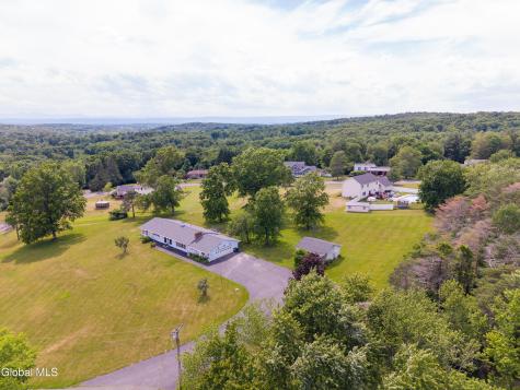 53 Sharon Lane East Schodack NY 12063