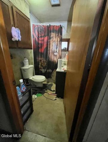 1072 Climax Avenue Schenectady NY 12304