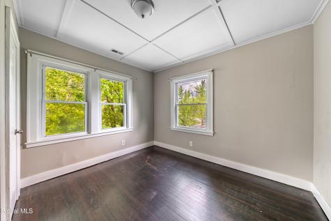 9 Schermerhorn Road Rotterdam NY 12306