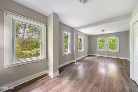 9 Schermerhorn Road Rotterdam NY 12306