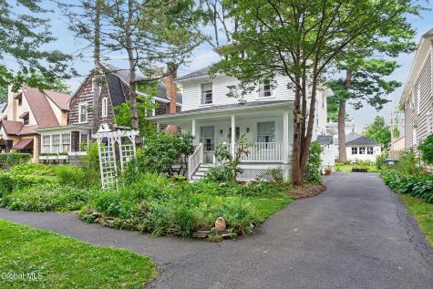 1362 Myron Street Niskayuna NY 12309