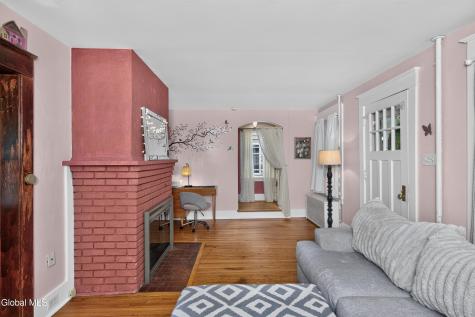 1362 Myron Street Niskayuna NY 12309