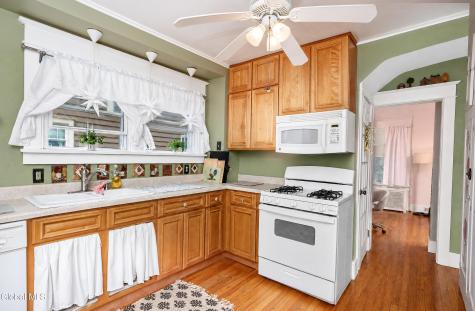 1362 Myron Street Niskayuna NY 12309