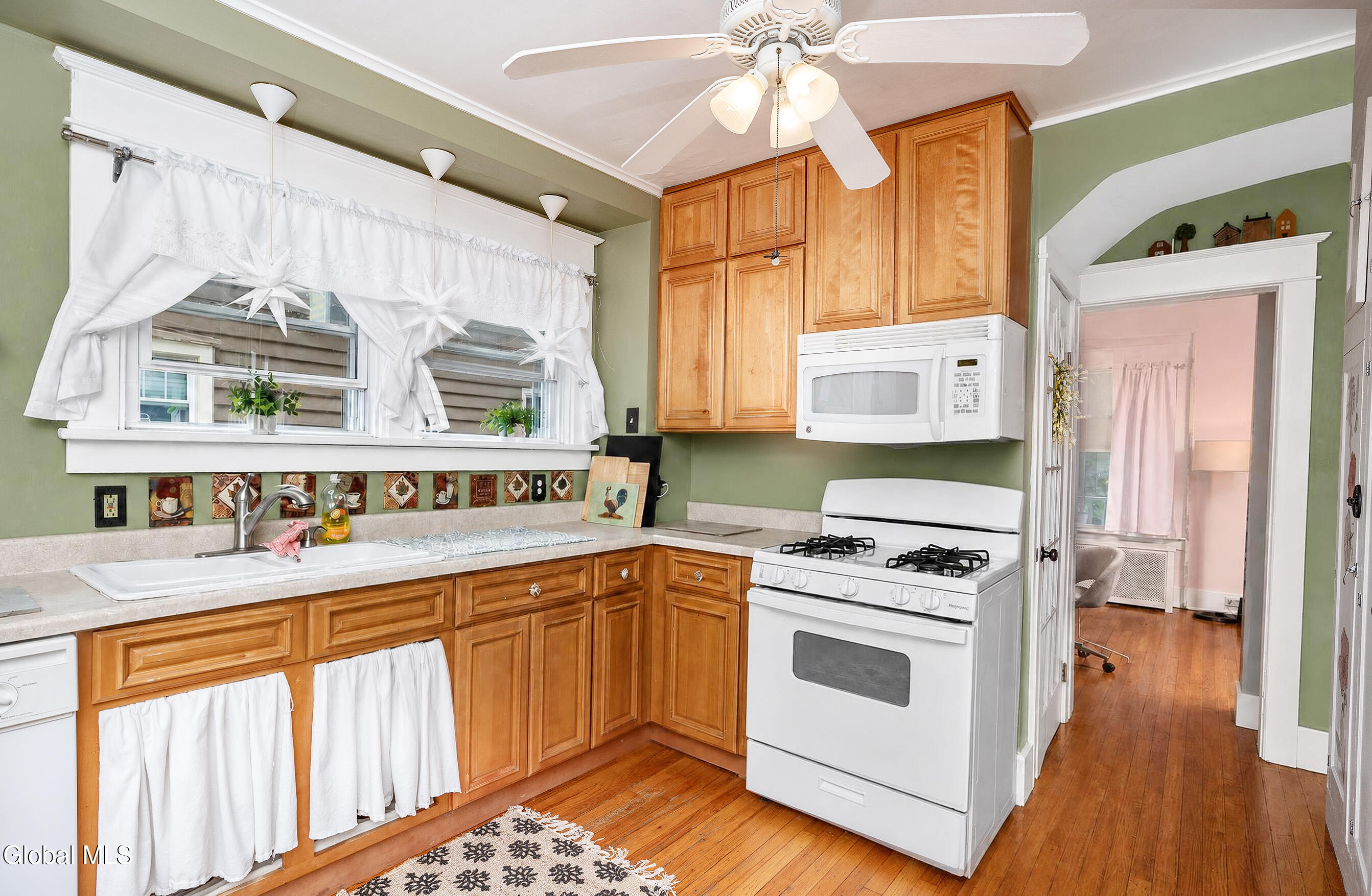 1362 Myron Street Niskayuna NY 12309