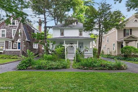 1362 Myron Street Niskayuna NY 12309