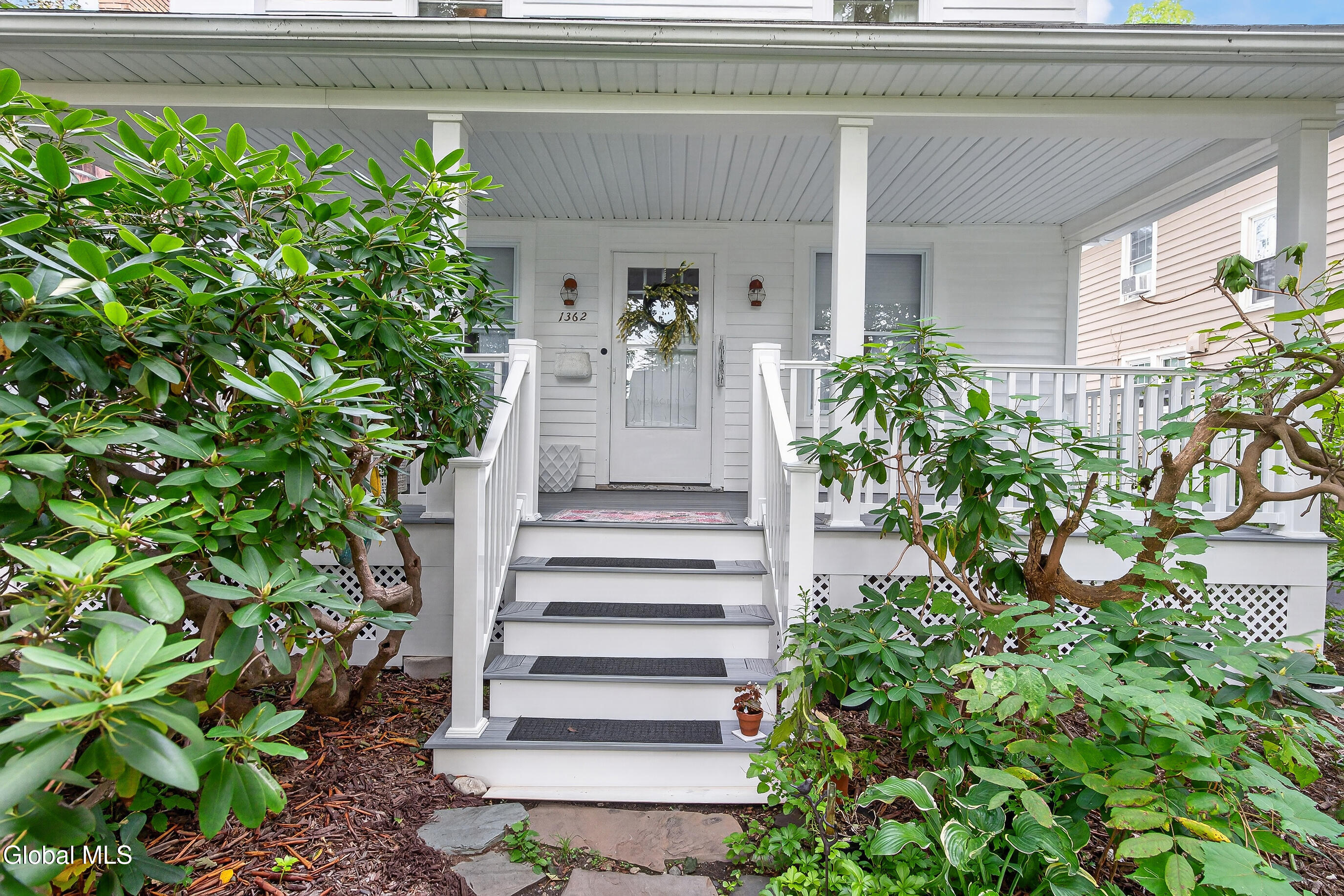 1362 Myron Street Niskayuna NY 12309