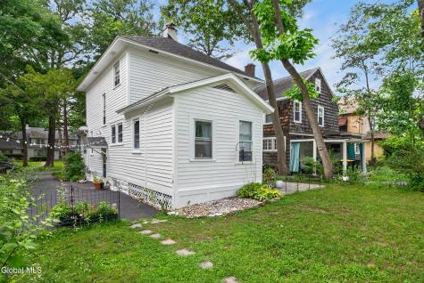 1362 Myron Street Niskayuna NY 12309