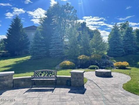 26 Addison Way Rexford NY 12148