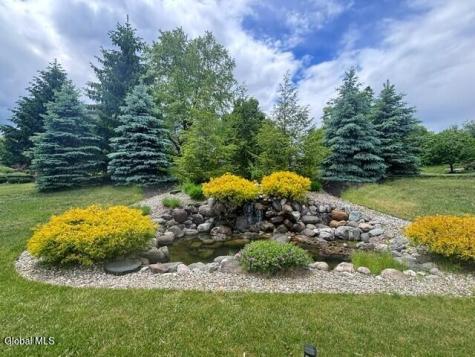 26 Addison Way Rexford NY 12148