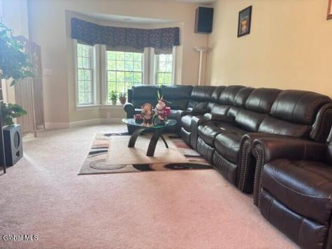 26 Addison Way Rexford NY 12148