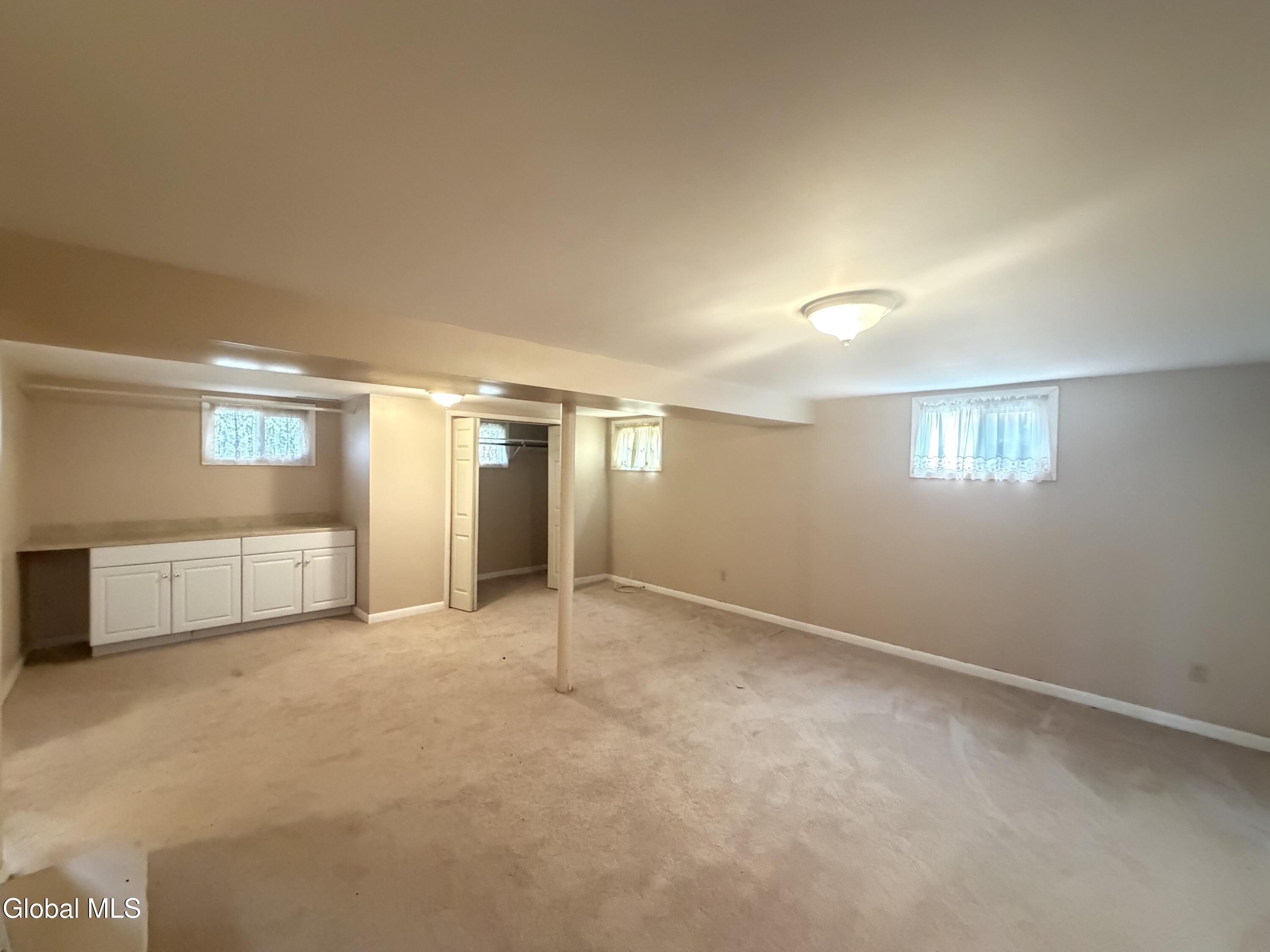 4 Nicholas Drive Albany NY 12205