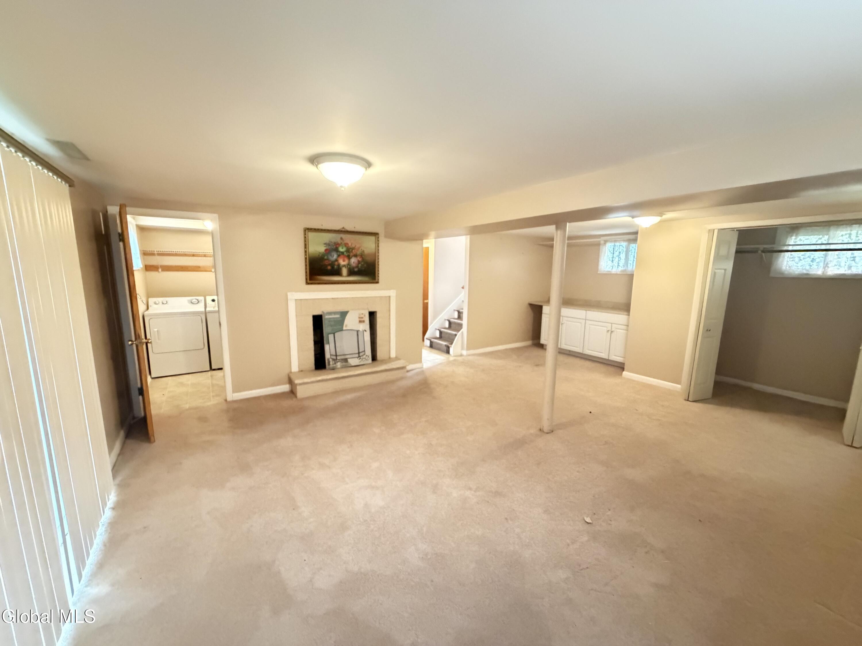 4 Nicholas Drive Albany NY 12205