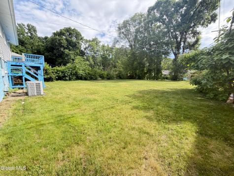 4 Nicholas Drive Albany NY 12205
