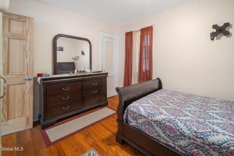 122 Snowden Avenue Schenectady NY 12304