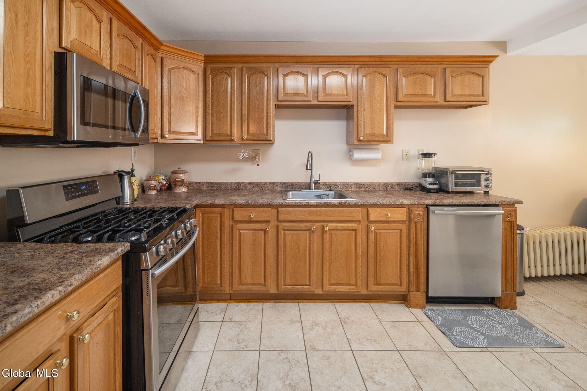 122 Snowden Avenue Schenectady NY 12304
