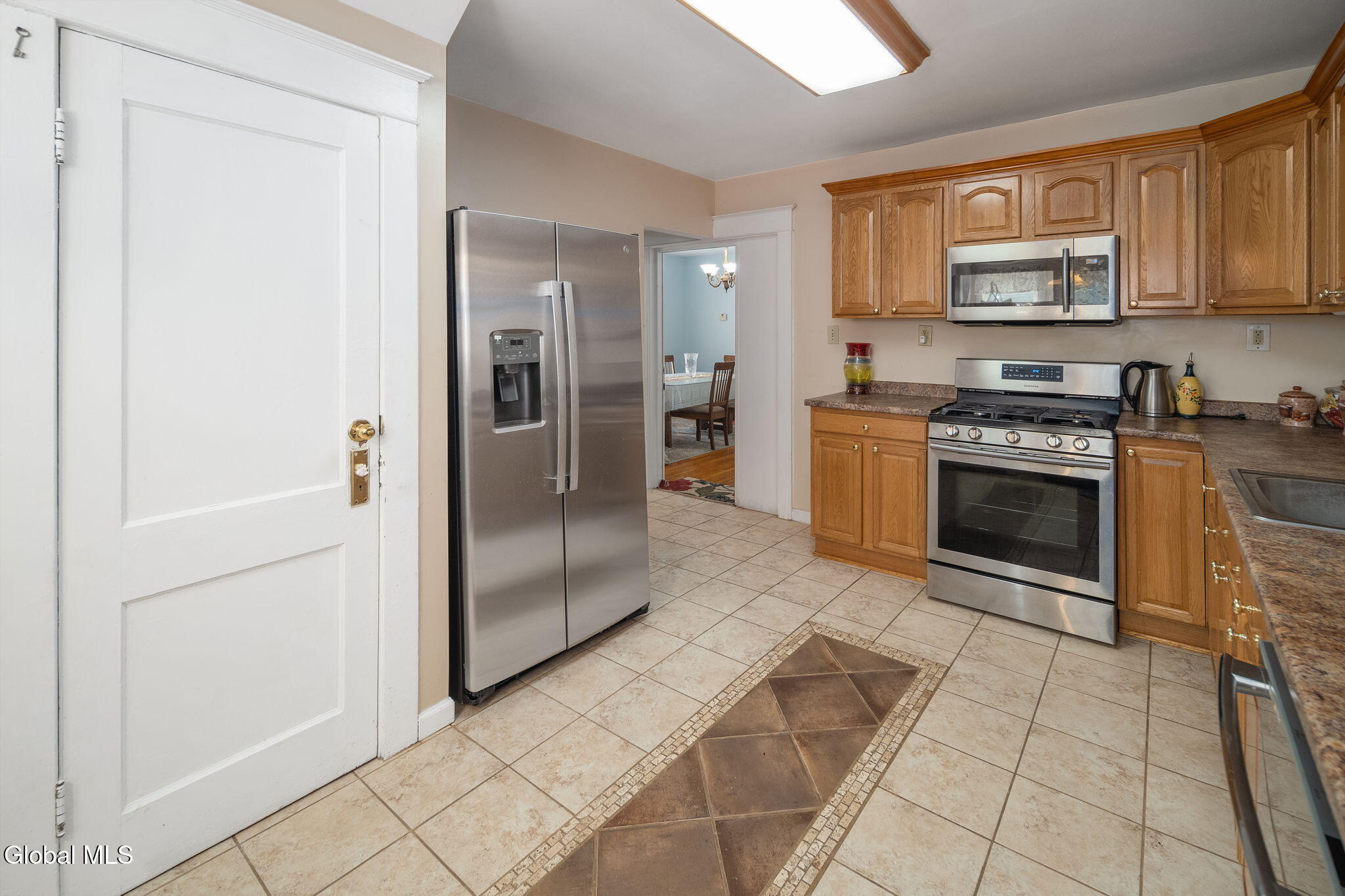 122 Snowden Avenue Schenectady NY 12304