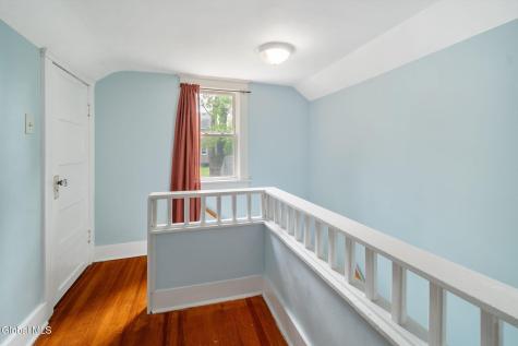 122 Snowden Avenue Schenectady NY 12304