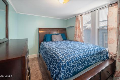 122 Snowden Avenue Schenectady NY 12304