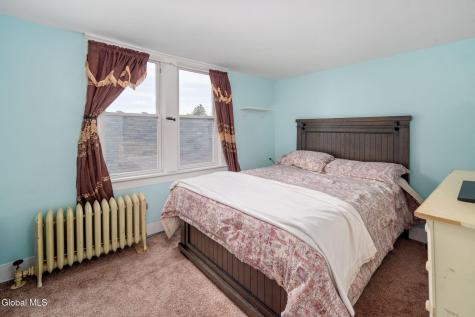 122 Snowden Avenue Schenectady NY 12304