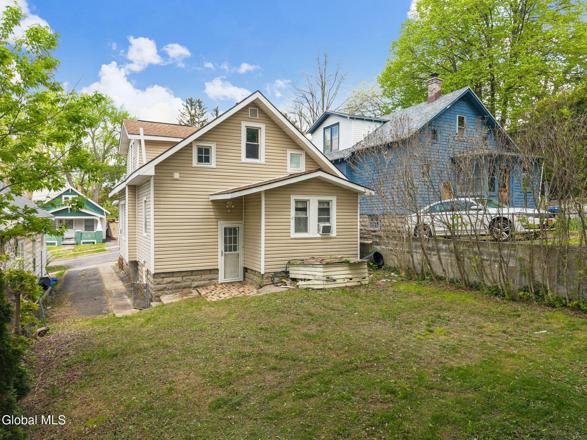 122 Snowden Avenue Schenectady NY 12304