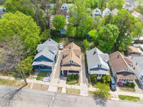 122 Snowden Avenue Schenectady NY 12304