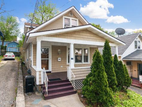 122 Snowden Avenue Schenectady NY 12304