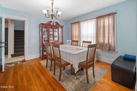 122 Snowden Avenue Schenectady NY 12304