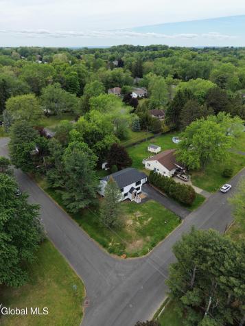 9 Alva Drive Latham NY 12110