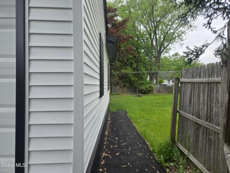9 Alva Drive Latham NY 12110