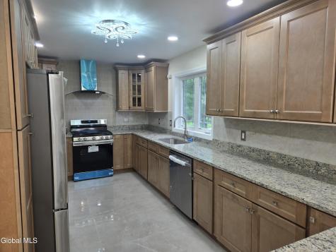 9 Alva Drive Latham NY 12110