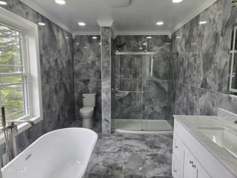 9 Alva Drive Latham NY 12110